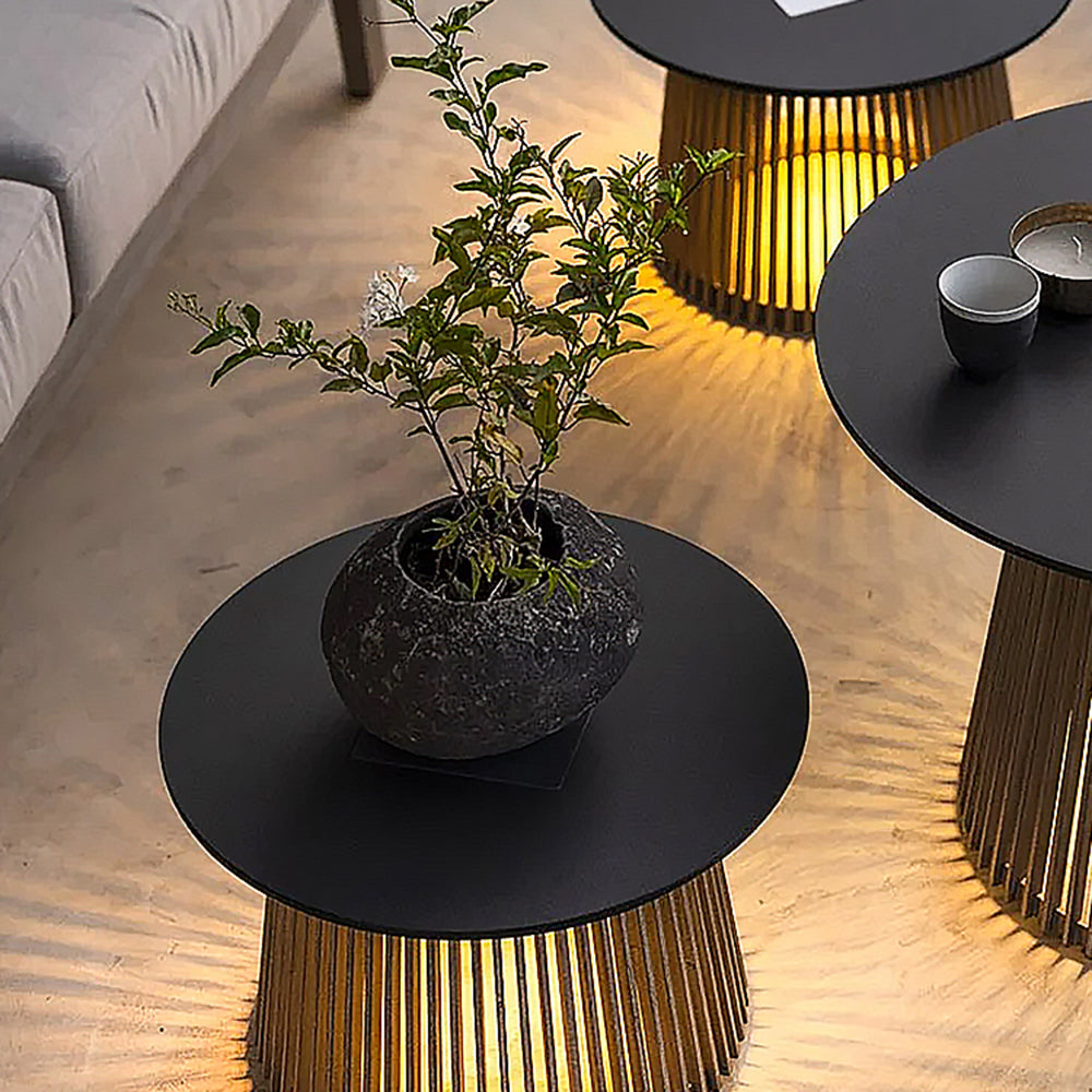 Ray Modern LED Stehleuchte Wiederaufladbar/Solar Garten Metall/Acryl Außen