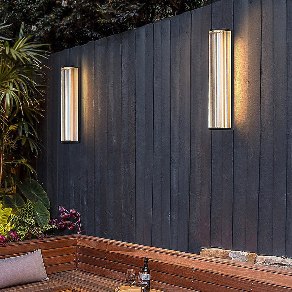 Ray Halbzylinder LED Solar Außenwandleuchte Metall Acryl Garten Terrasse