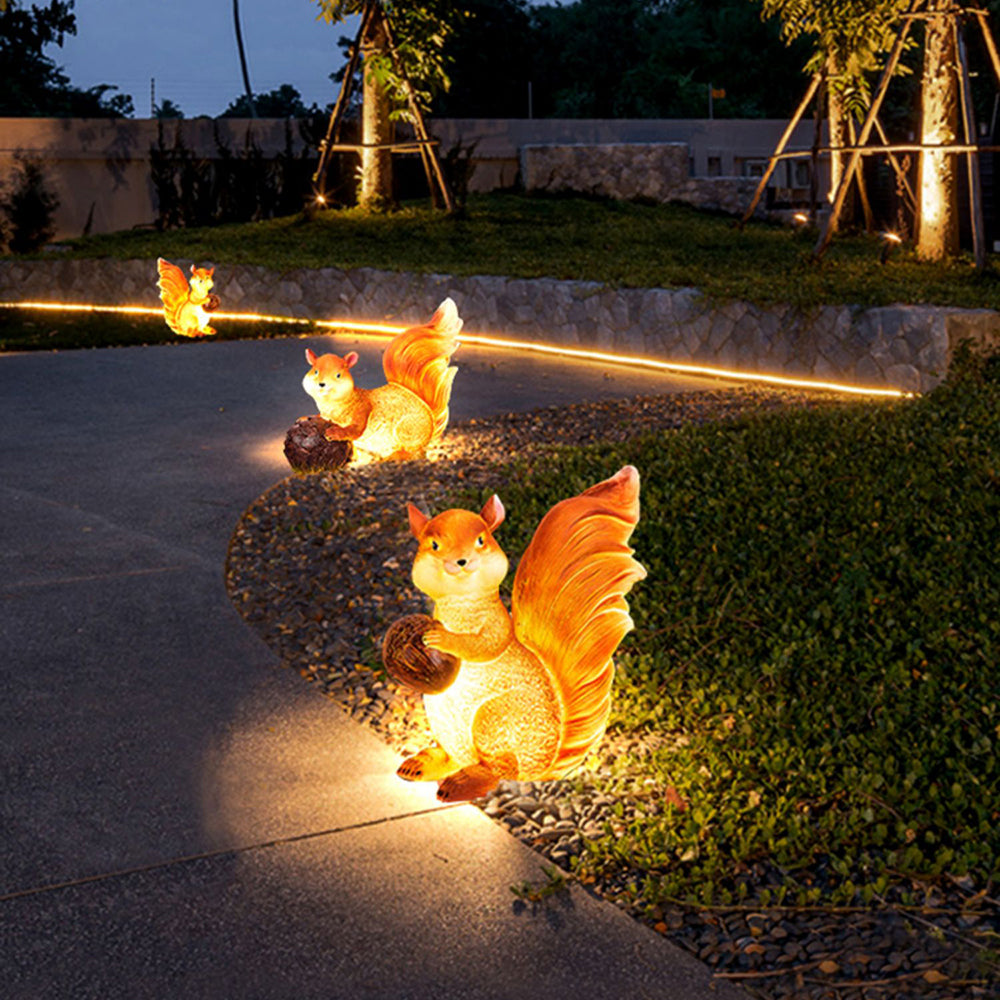 Aria Design Eichhörnchen LED Außenstehleuchte Solar Garten/Terrasse Eichhörnchen Harz