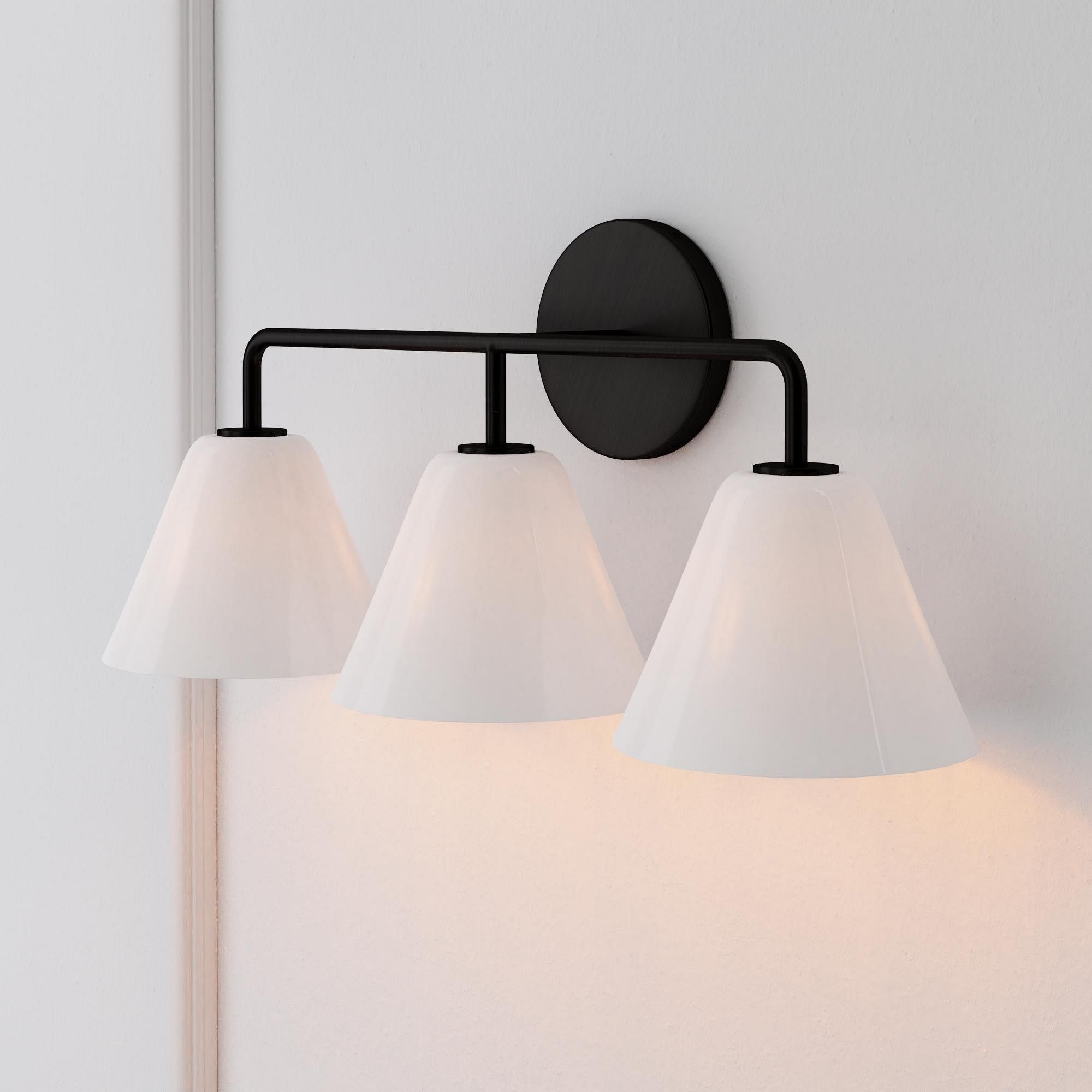 Conica Wandleuchte, Glas-Finish