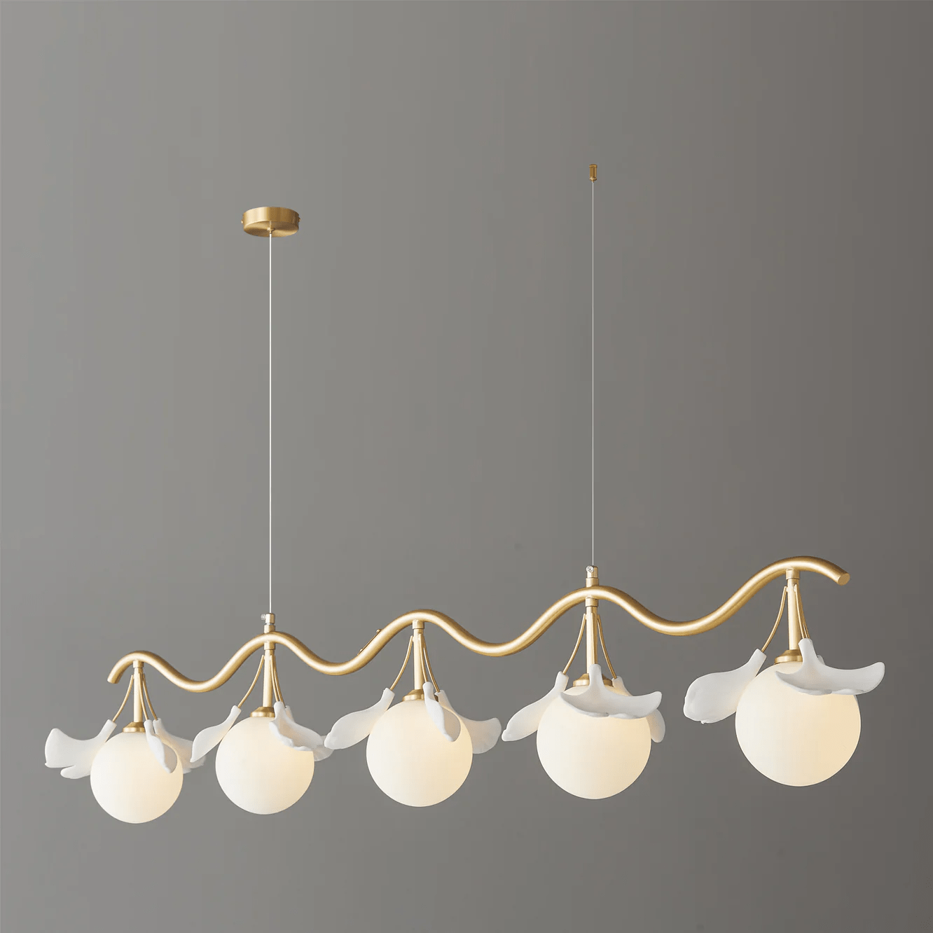 Olivia Keramik Gingko Blume Messing Kronleuchter-Letslighting