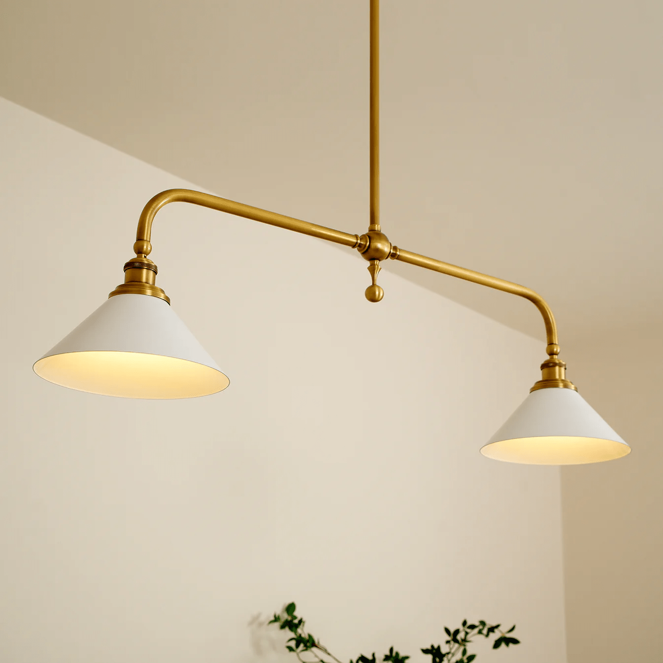 Bridgemont Pendant Light - Blowlighting