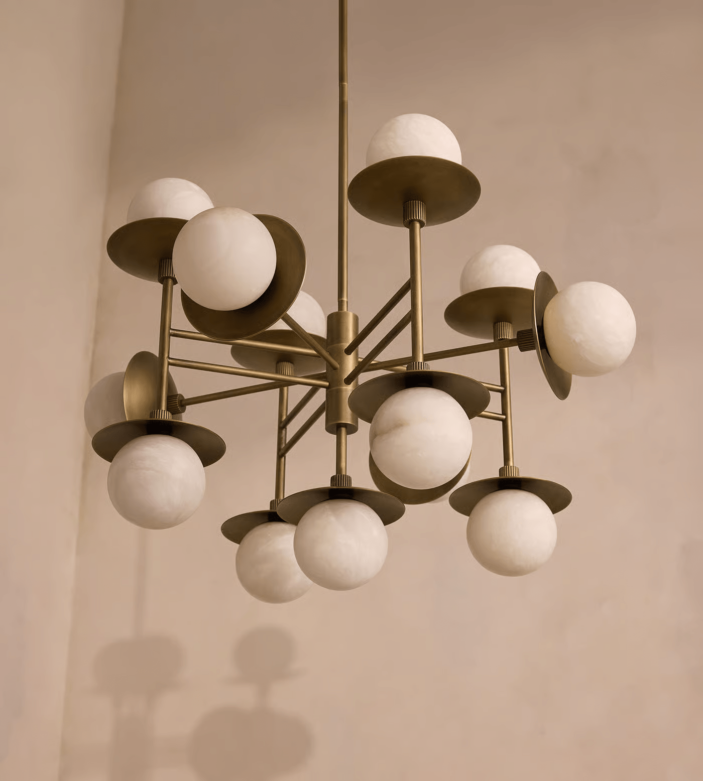Oshayra Sputnik Alabaster Chandelier - Neutralighting