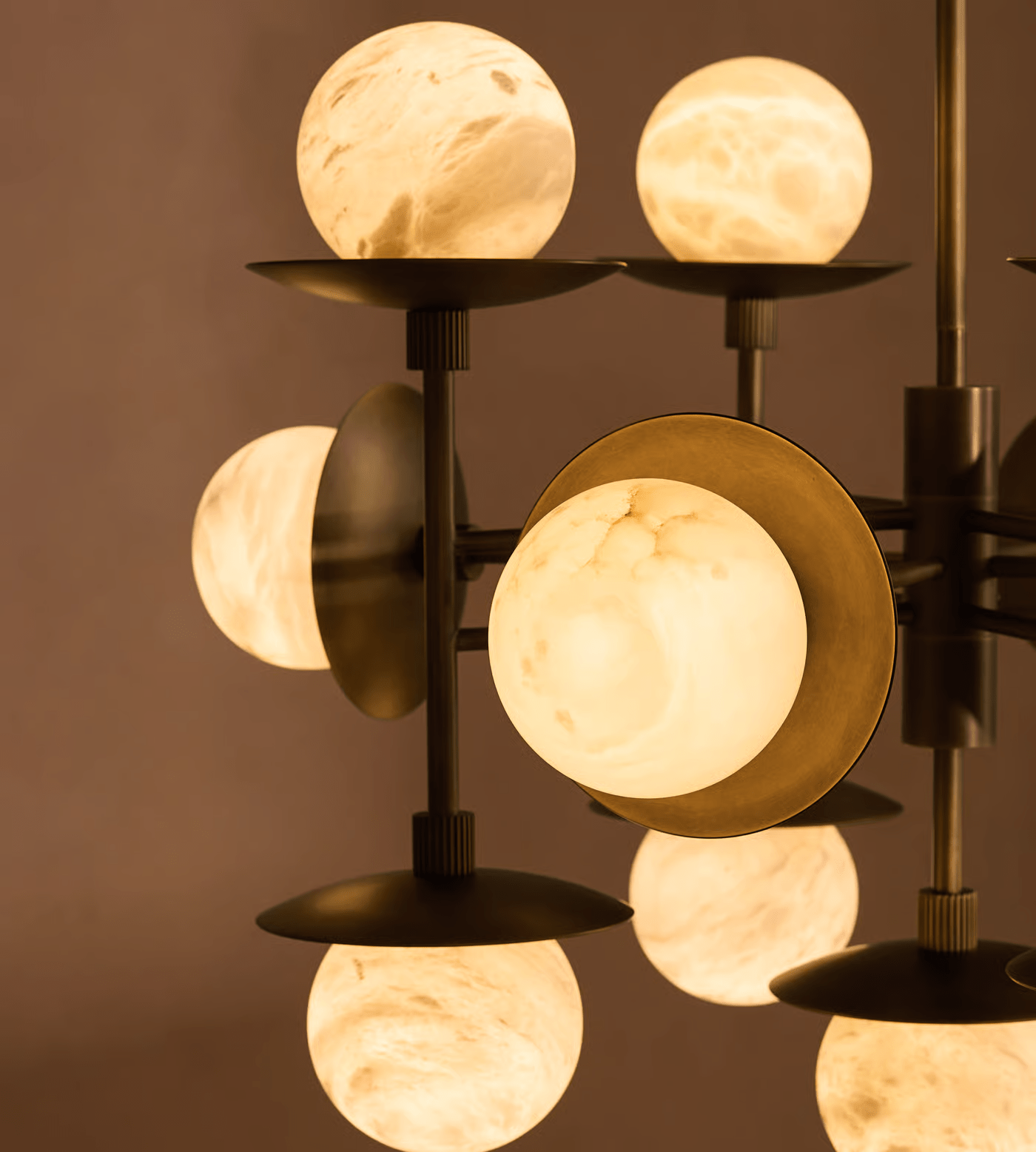 Oshayra Sputnik Alabaster Chandelier - Neutralighting
