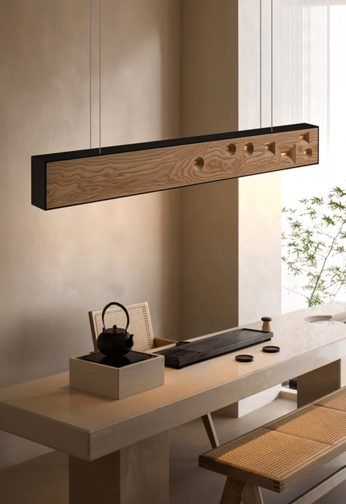 Lustra Lineare Pendelleuchte aus Holz mit Edelsteinen-Letslighting