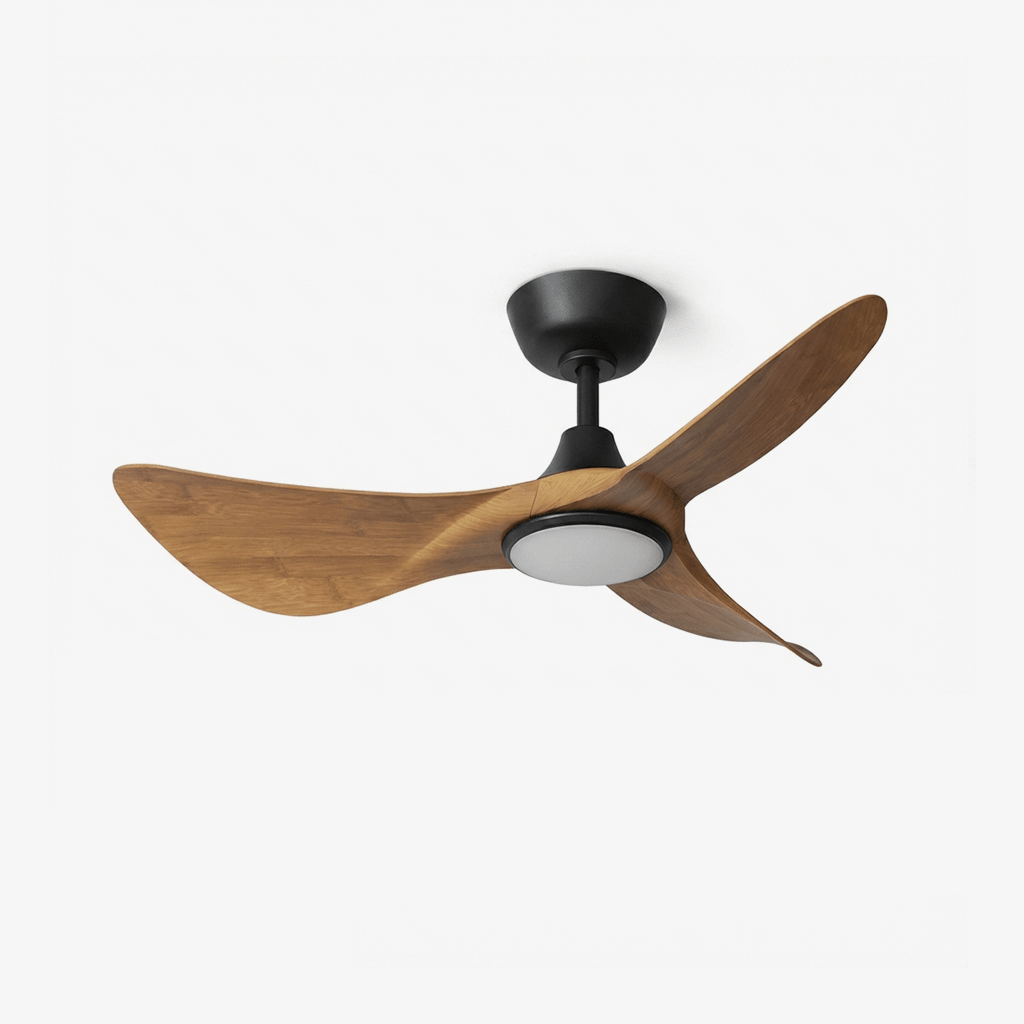 Finn Deckenventilatorleuchte aus geformtem Holz in Nussbaumfarbe