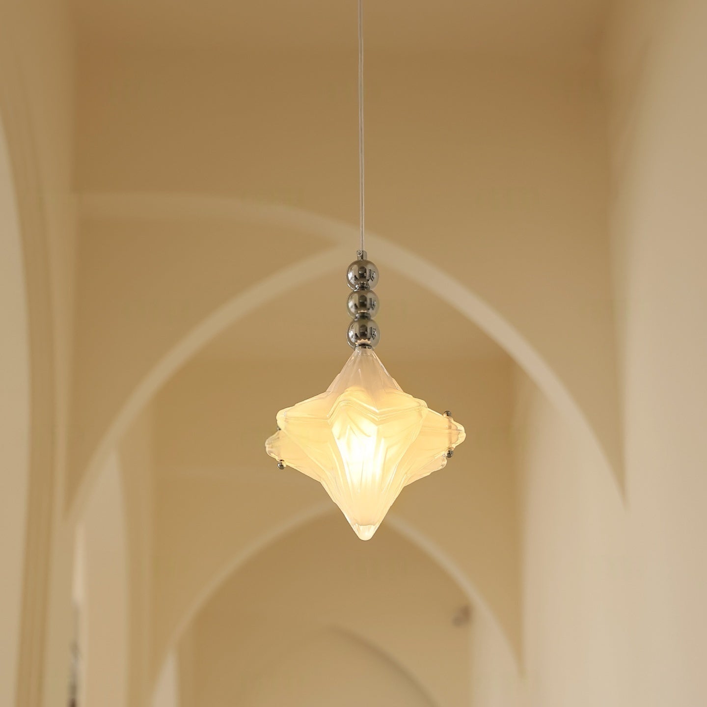 Art Deco Astris Elara Stern Pendelleuchte, Detailansicht