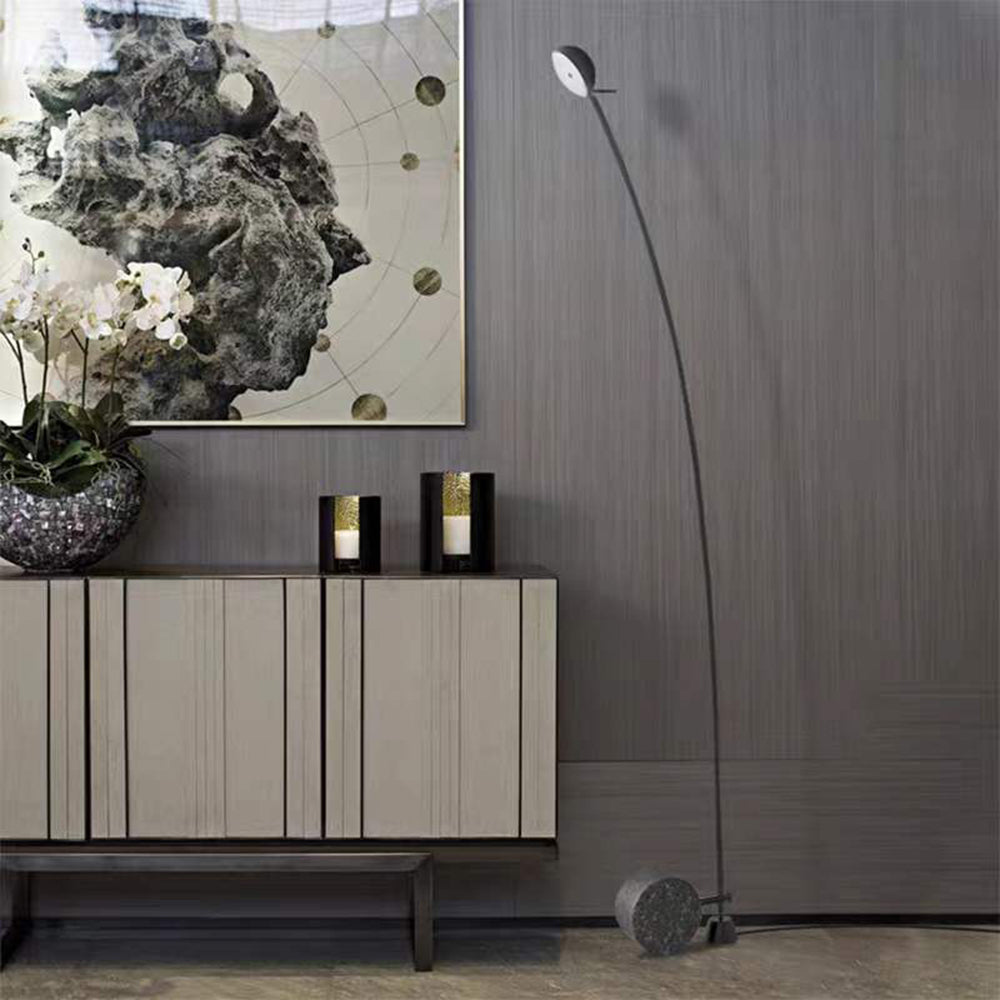 Nordic Grey Arc LED Stehleuchte, Marmor & Metall, Wohnzimmer