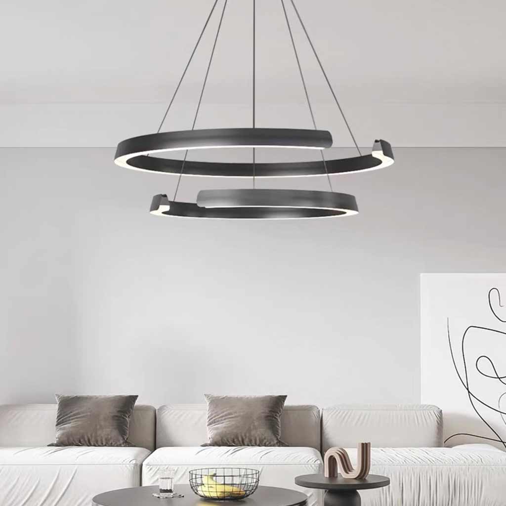 Ansicht des dimmbaren schwarzen LED-Kronleuchters mit mehreren Ringen