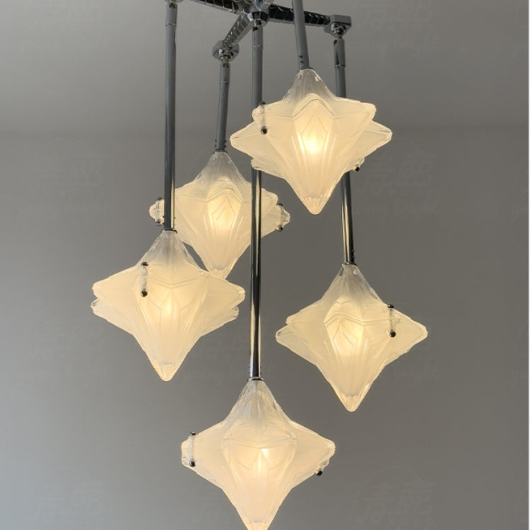 Art Deco Stern Kronleuchter Milchglas, moderne Interpretation
