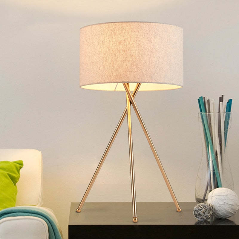 Silva Minimalistische Stehlampe Tischlampe Weiß Schlafzimmer/Büros LED