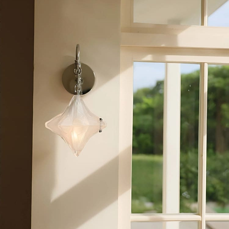 Detail des Glasmaterials der Wandleuchte