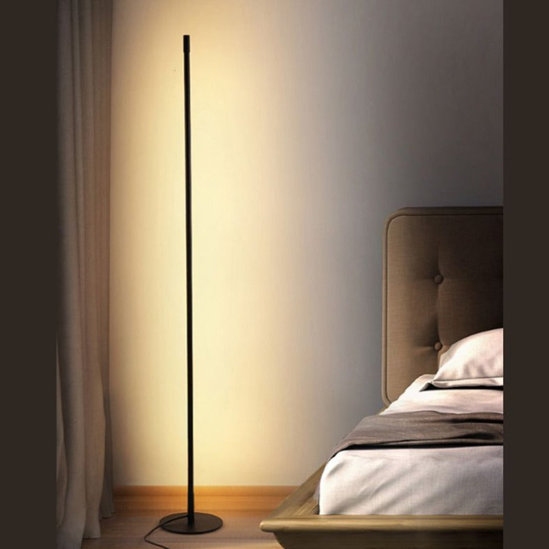 Arisha Stehleuchte Modern Linear Silber/Gold/Schwarz Wohn/Schlafzimmer