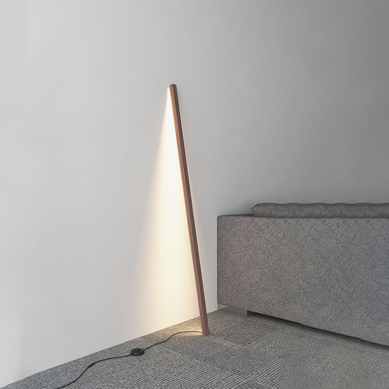 Muto Linear Stehlampe Holz/Walnuss Wohn/Schlafzimmer Holz