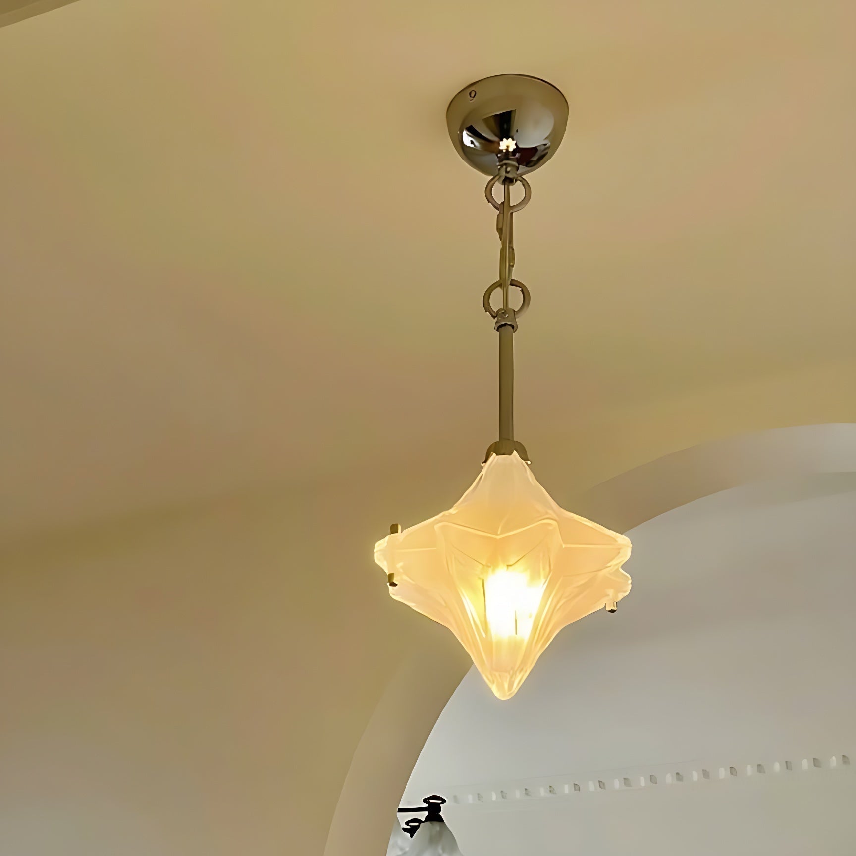 Art Deco Astris Elara Stern Pendelleuchte, Detailansicht