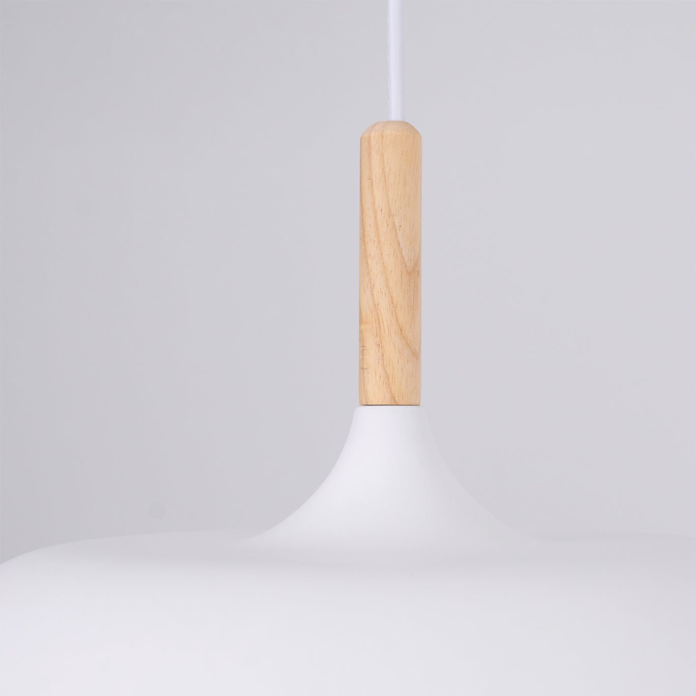 Lustra Pendelleuchte Weiß Schirm Holz-Letslighting