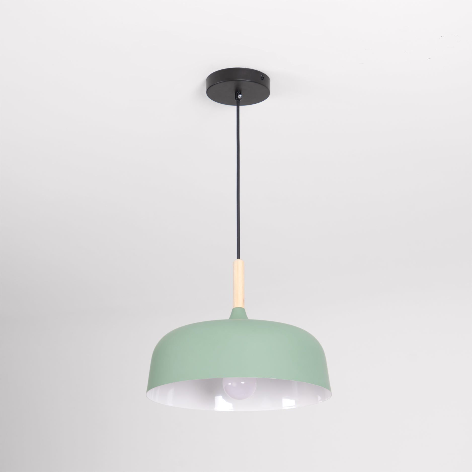 Lustra Pendelleuchte Weiß Schirm Holz-Letslighting