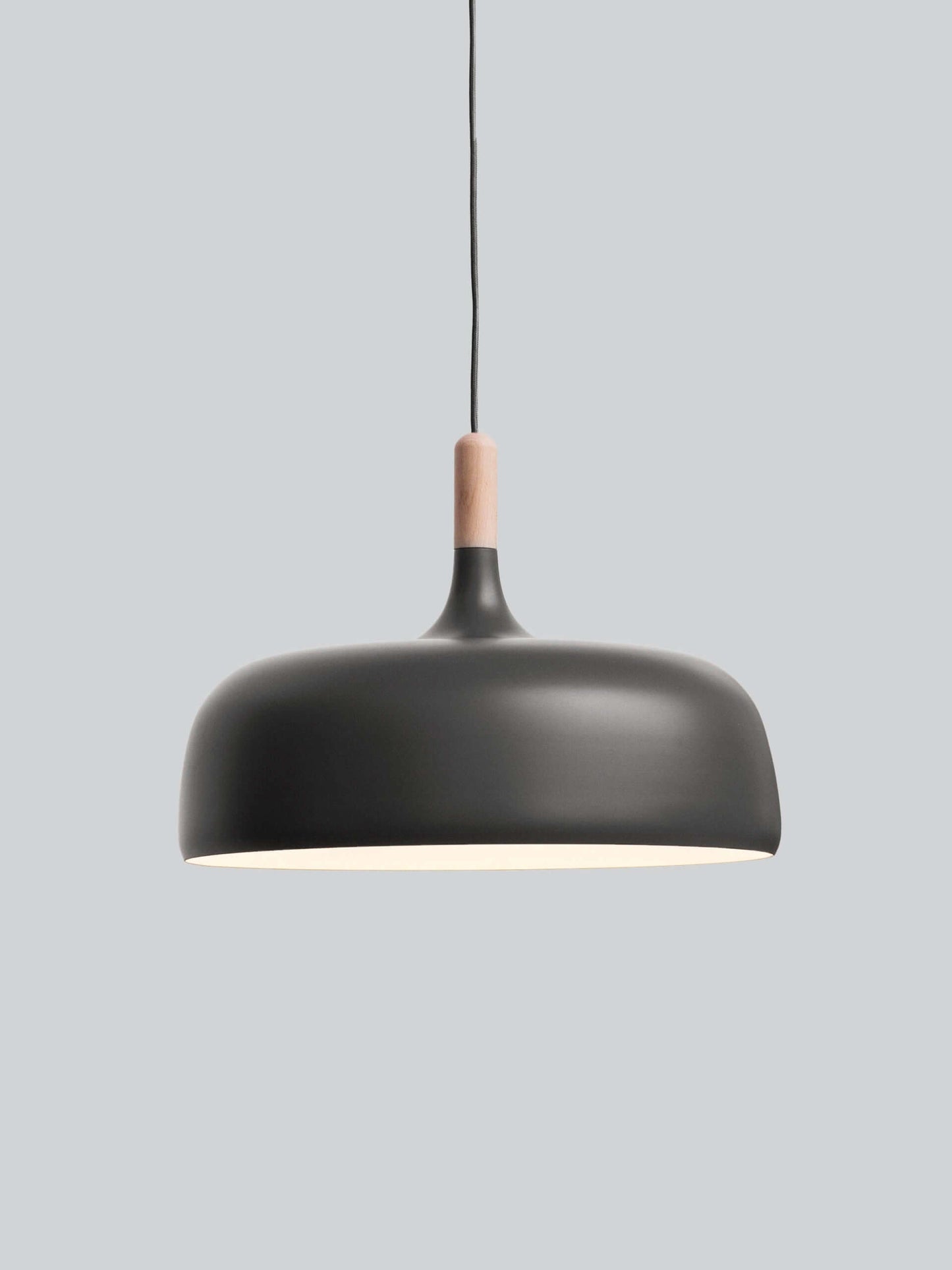 Lustra Pendelleuchte Weiß Schirm Holz-Letslighting