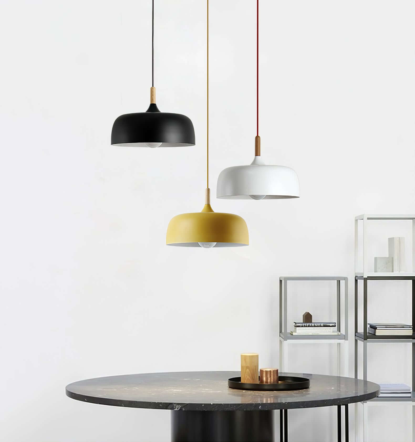 Lustra Pendelleuchte Weiß Schirm Holz-Letslighting