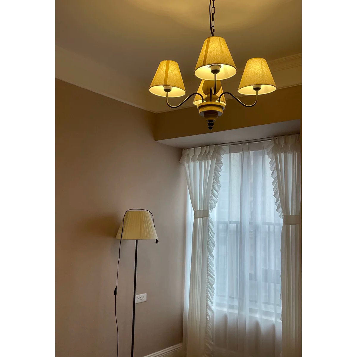 Adela Traditional Luxury Wood Chandelier - Letslighting