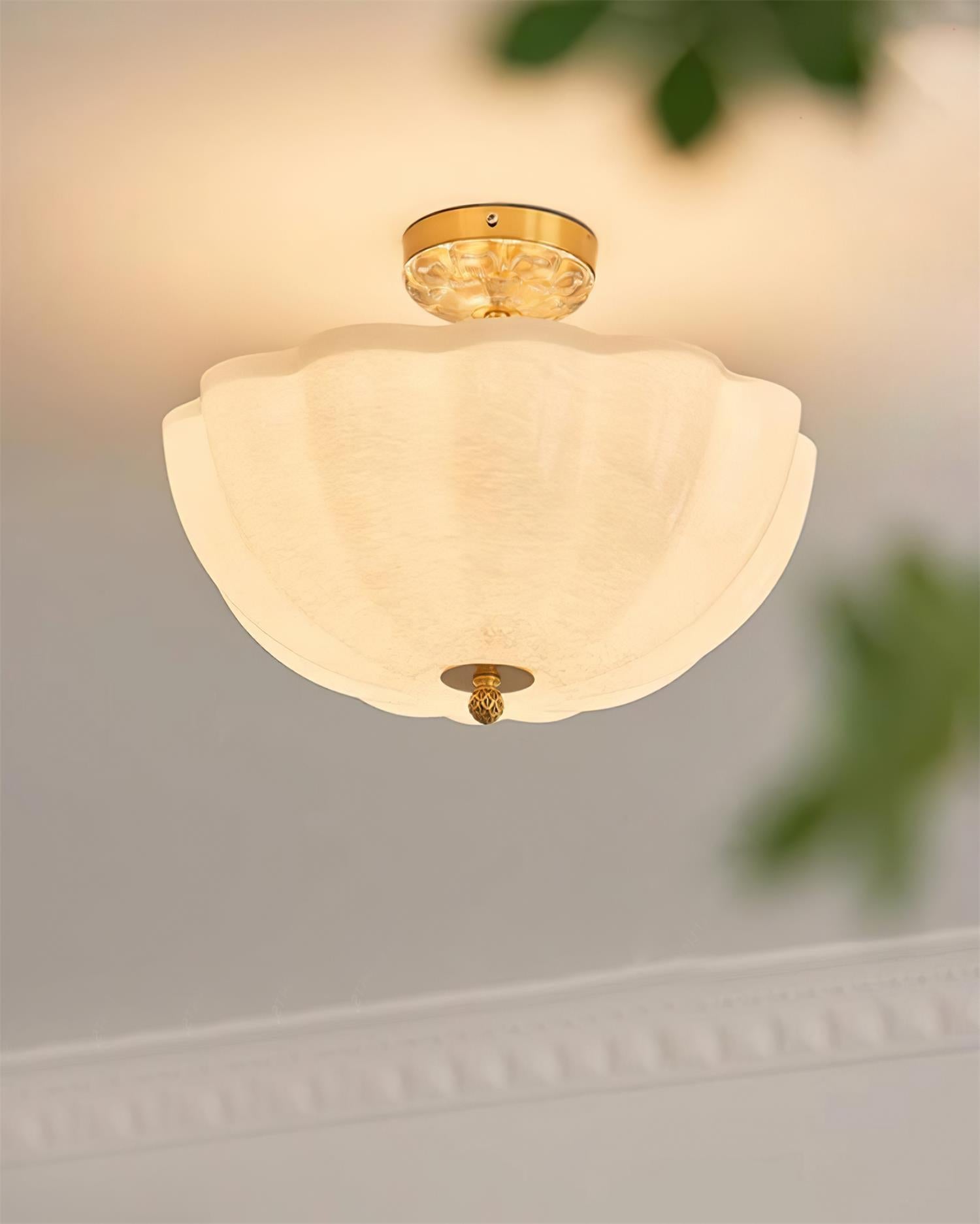 Dylan Moderne Deckenleuchte aus Messing und Glas-Letslighting