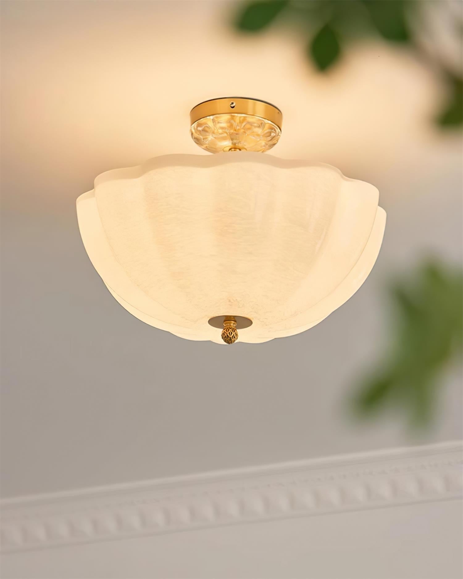 Dylan Moderne Deckenleuchte aus Messing und Glas-Letslighting