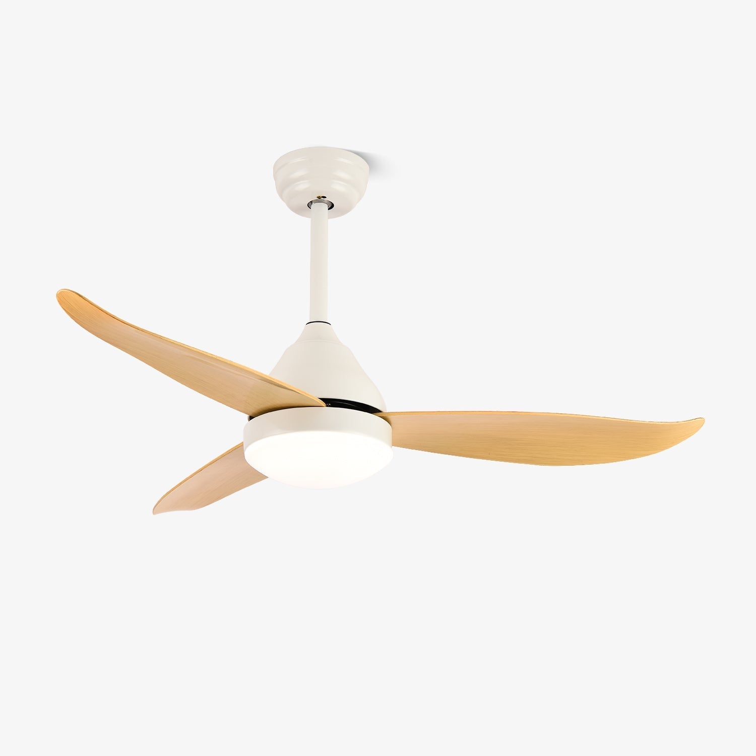 Fia Moderner Holzdeckenventilator mit Licht, Gesamtansicht.