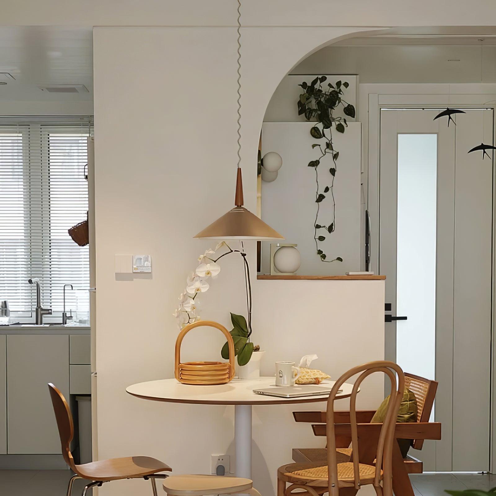 Agnes Retro Pendant Lamp - Blowlighting