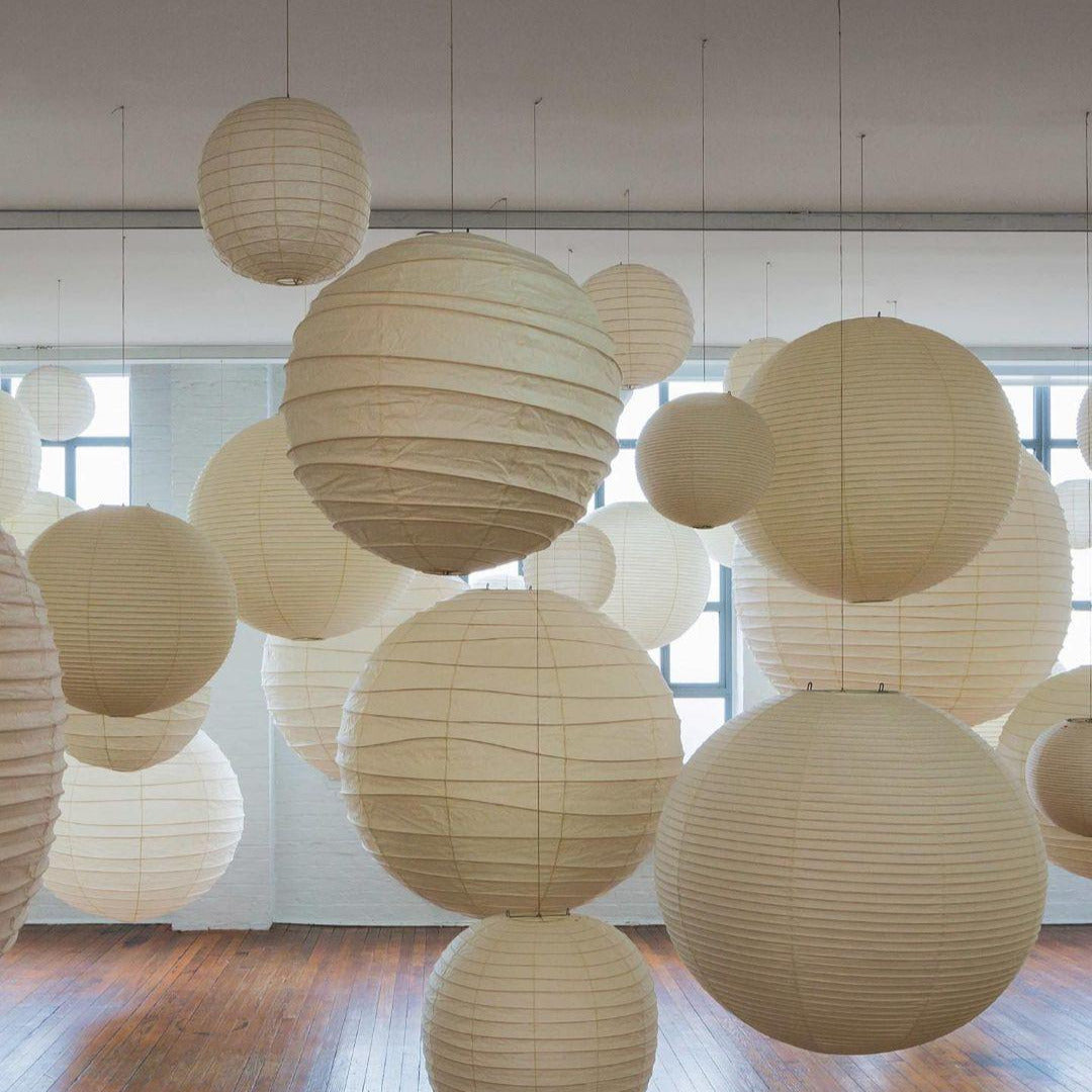 Luna Pendelleuchte mit japanischem Papier-Globus