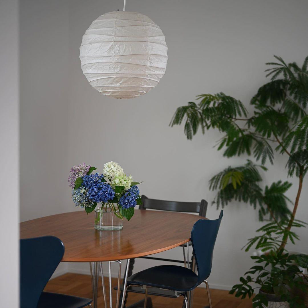 Luna Pendelleuchte mit japanischem Papier-Globus