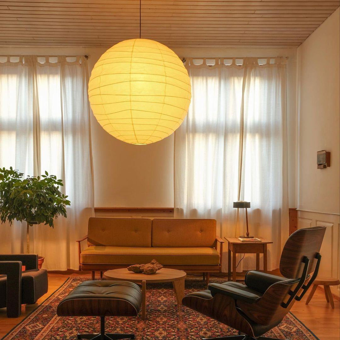 Luna Pendelleuchte mit japanischem Papier-Globus