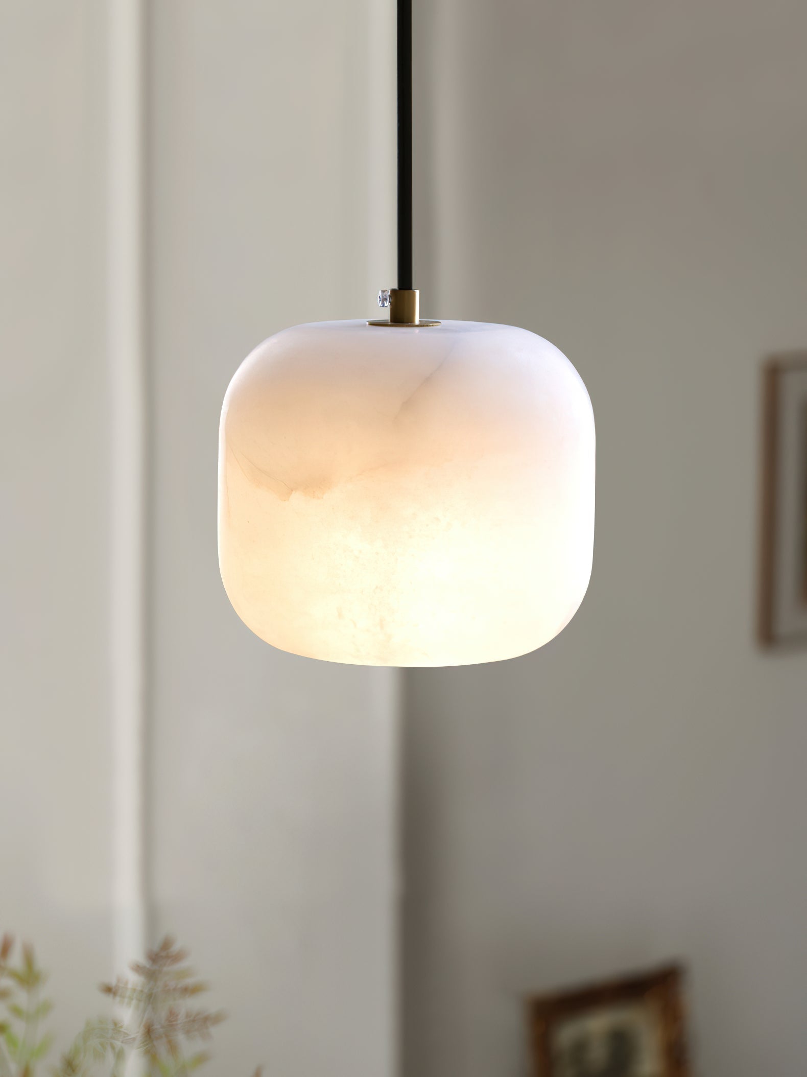 Ildvuvyd Minimalist Bedside Brass Pendant Light - Letslighting