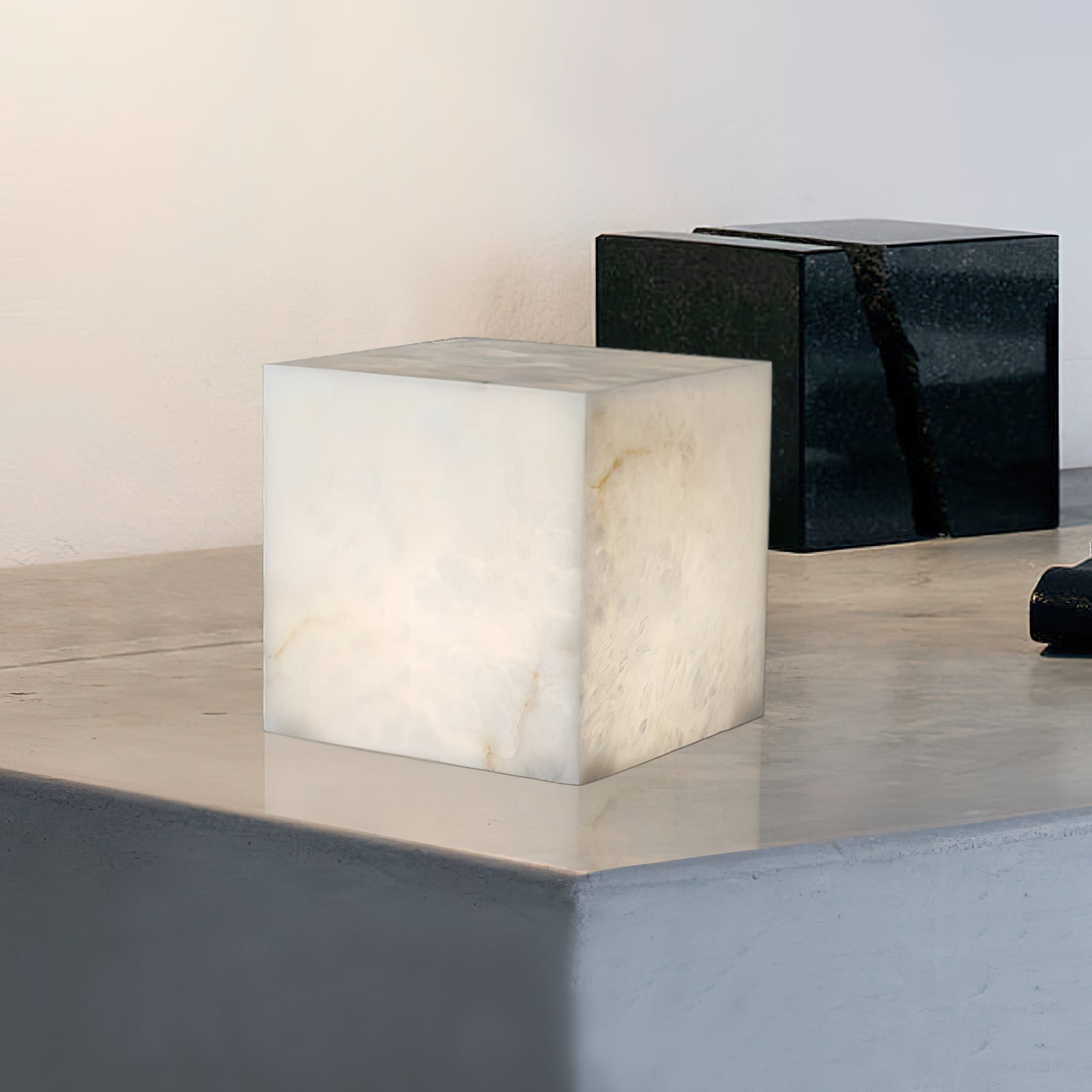 Alabaster Cubic Table Lamp - Letslighting