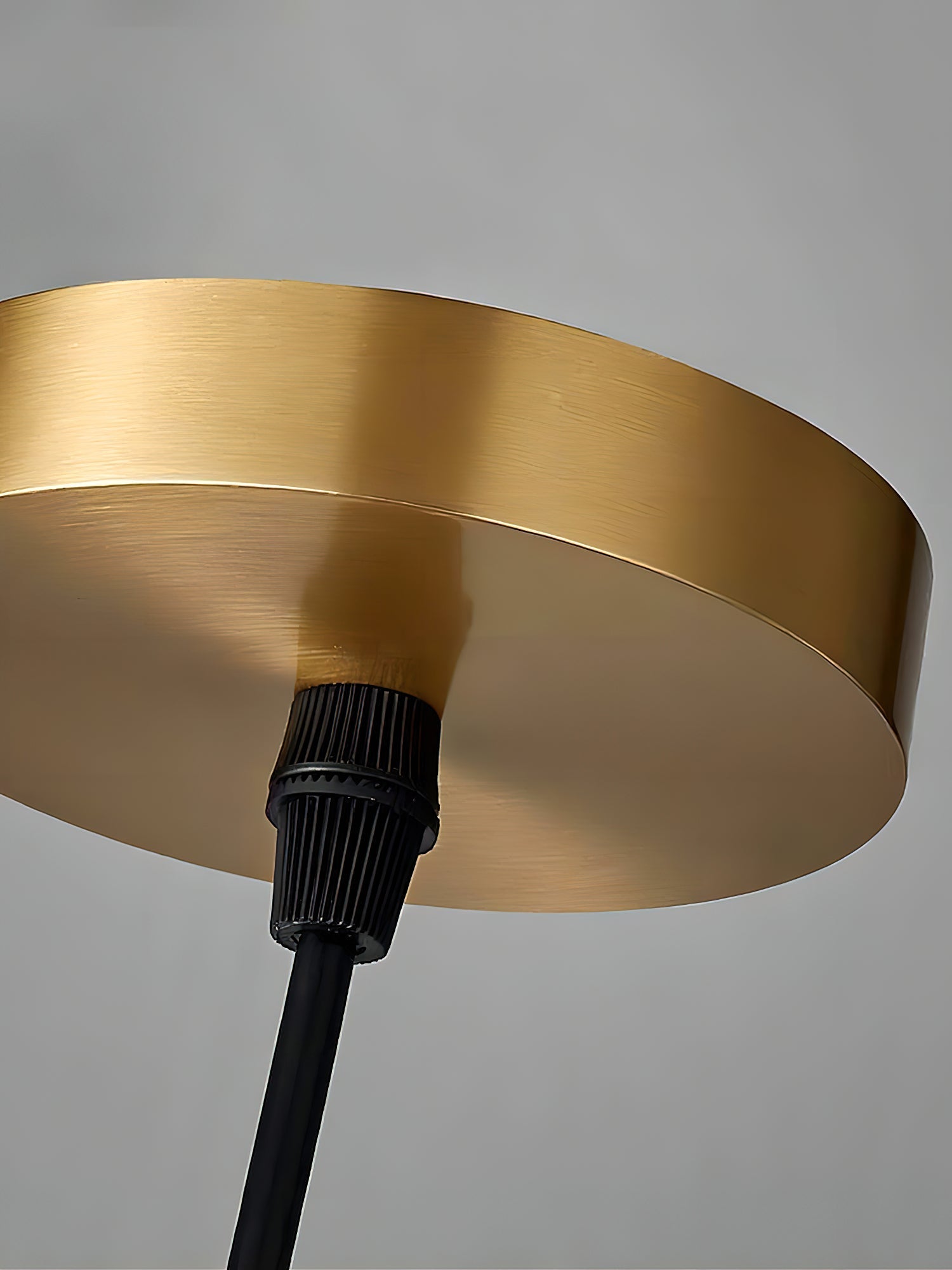 Kvennuvye Flute Modern Minimalist Metal Pendant Light - Letslighting