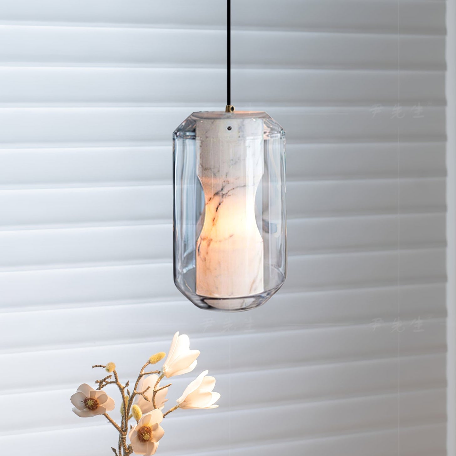 Elaris Alabaster Pendant Light - Neutralighting