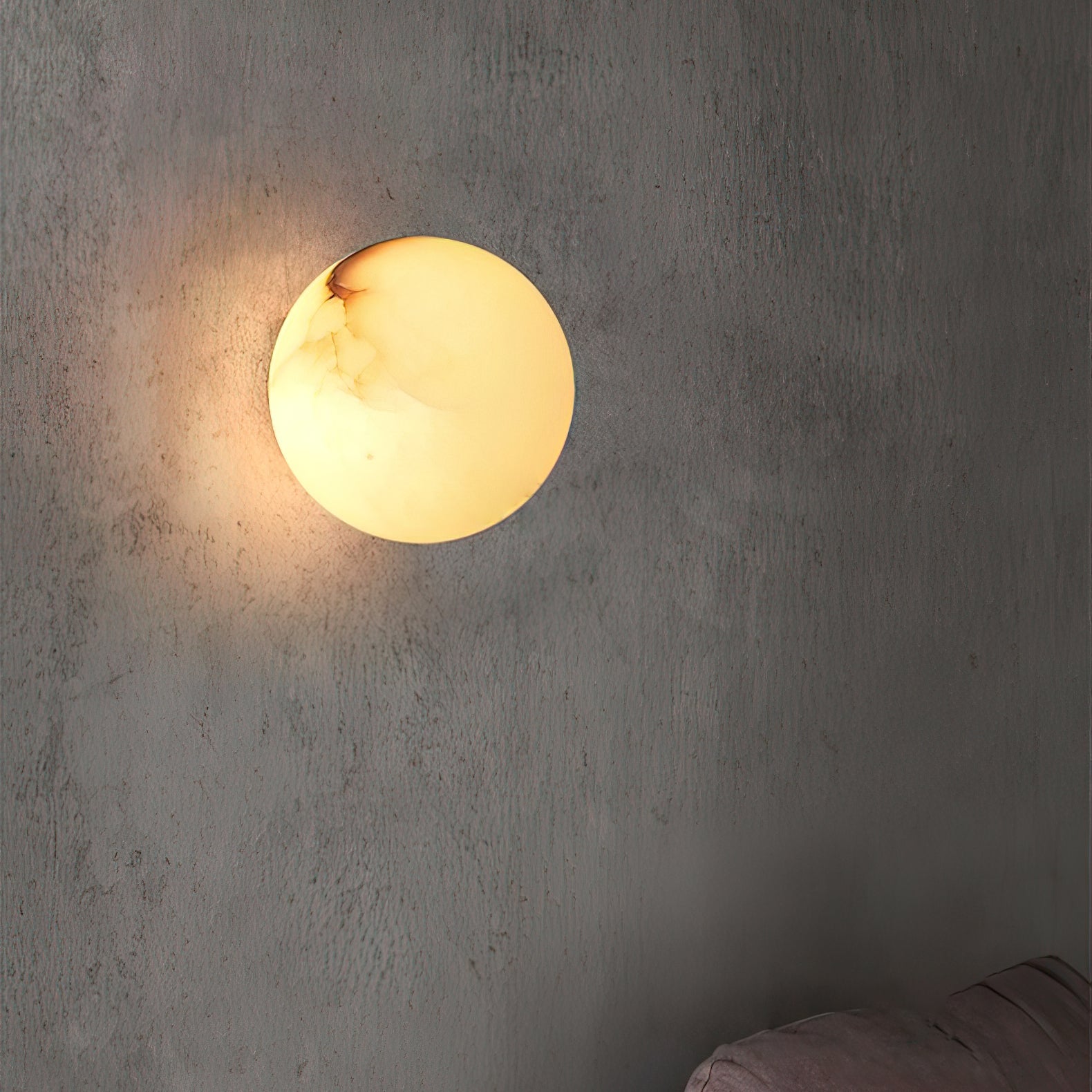 Vevinir Alabaster Globe Wall Light - Neutralighting