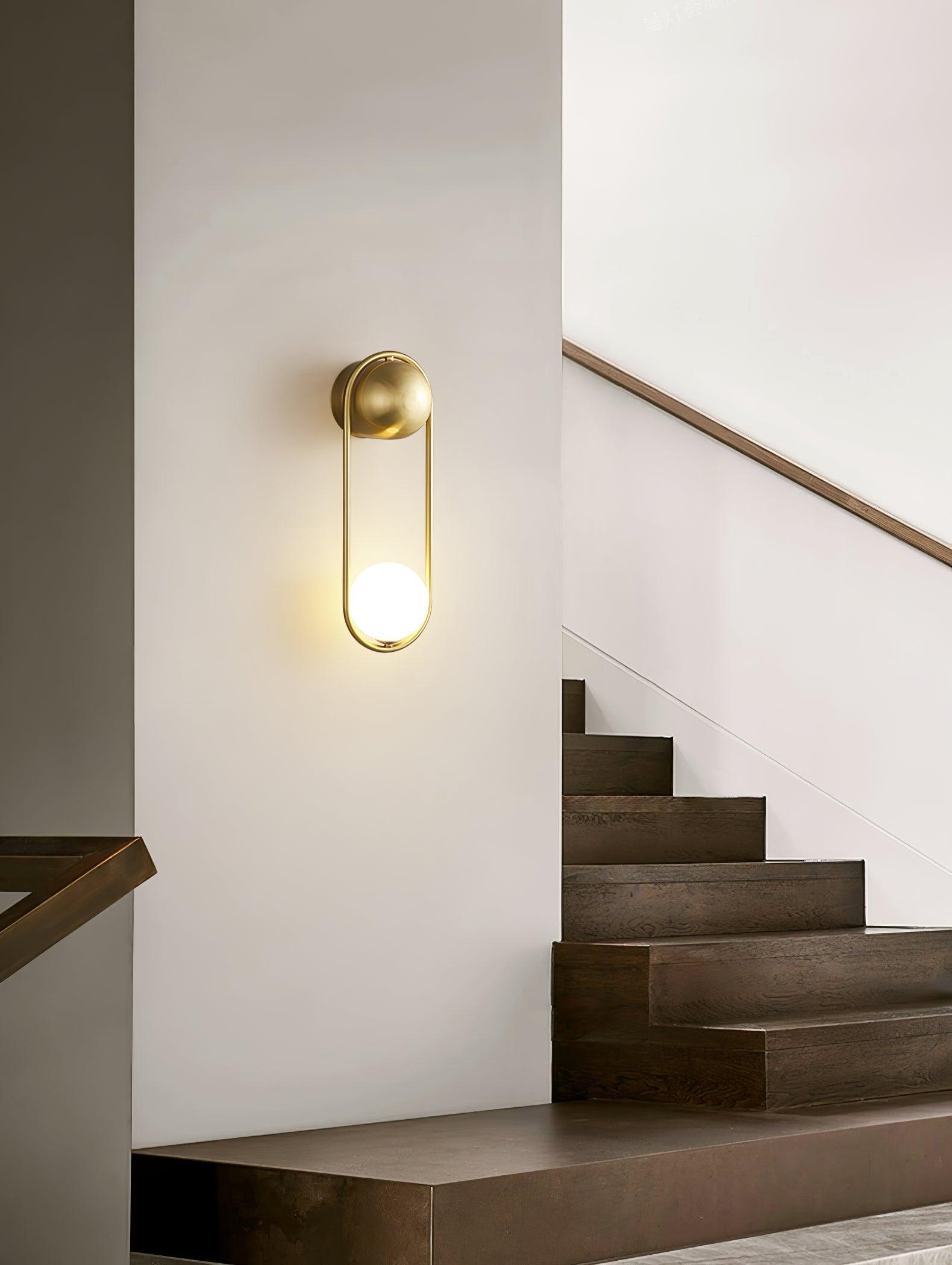 Sale Moderne Wandleuchte aus Messing-Letslighting