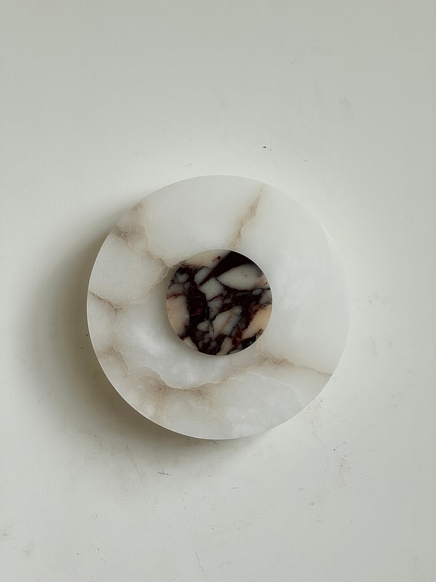 Rauduvyi Modern Minimalist Alabaster Wall Lamp - Letslighting