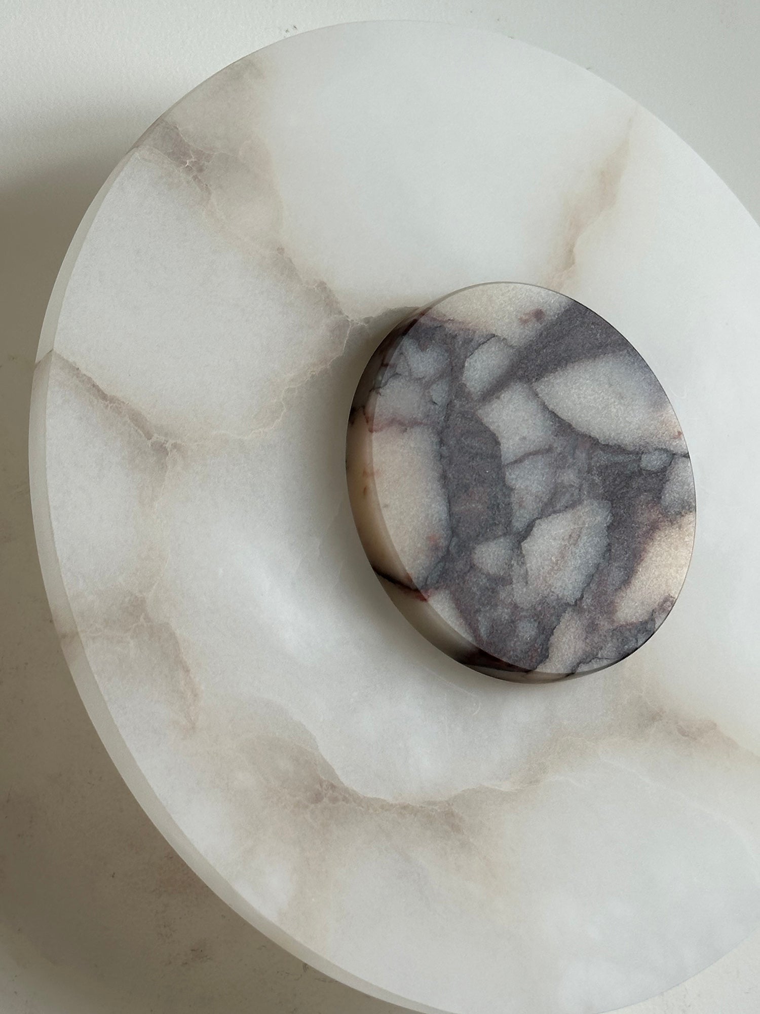 Rauduvyi Modern Minimalist Alabaster Wall Lamp - Letslighting