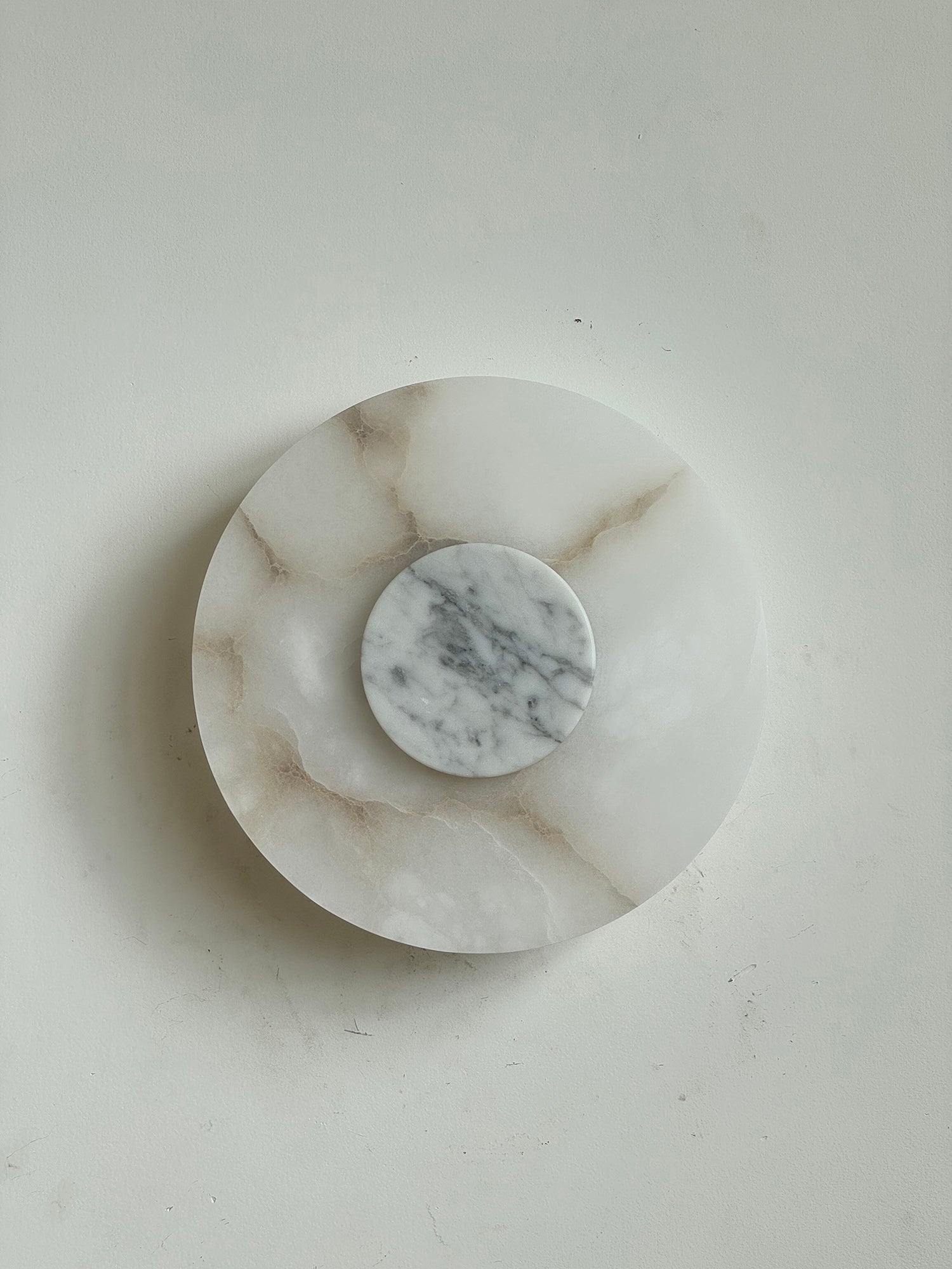 Rauduvyi Modern Minimalist Alabaster Wall Lamp - Letslighting