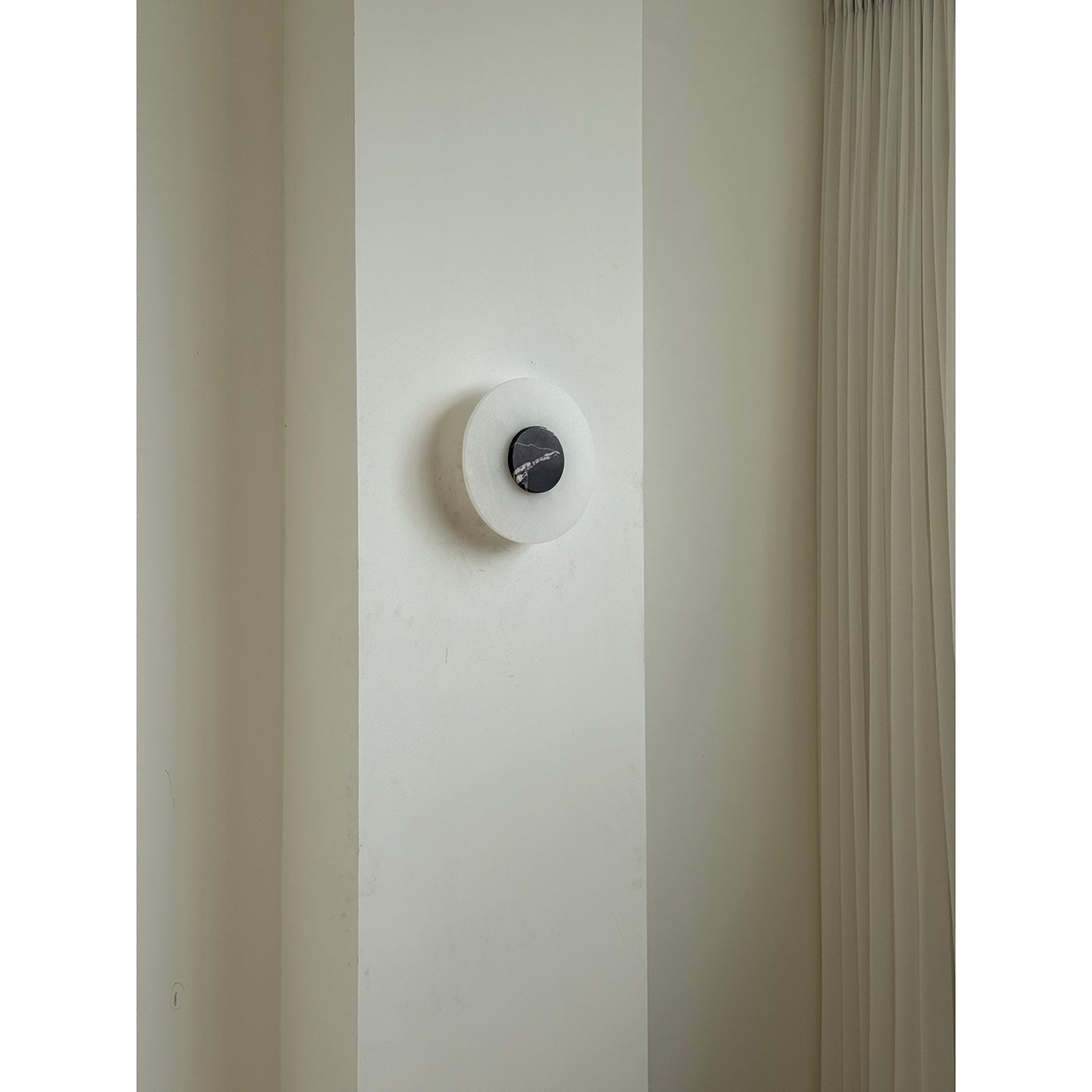 Rauduvyi Modern Minimalist Alabaster Wall Lamp - Letslighting