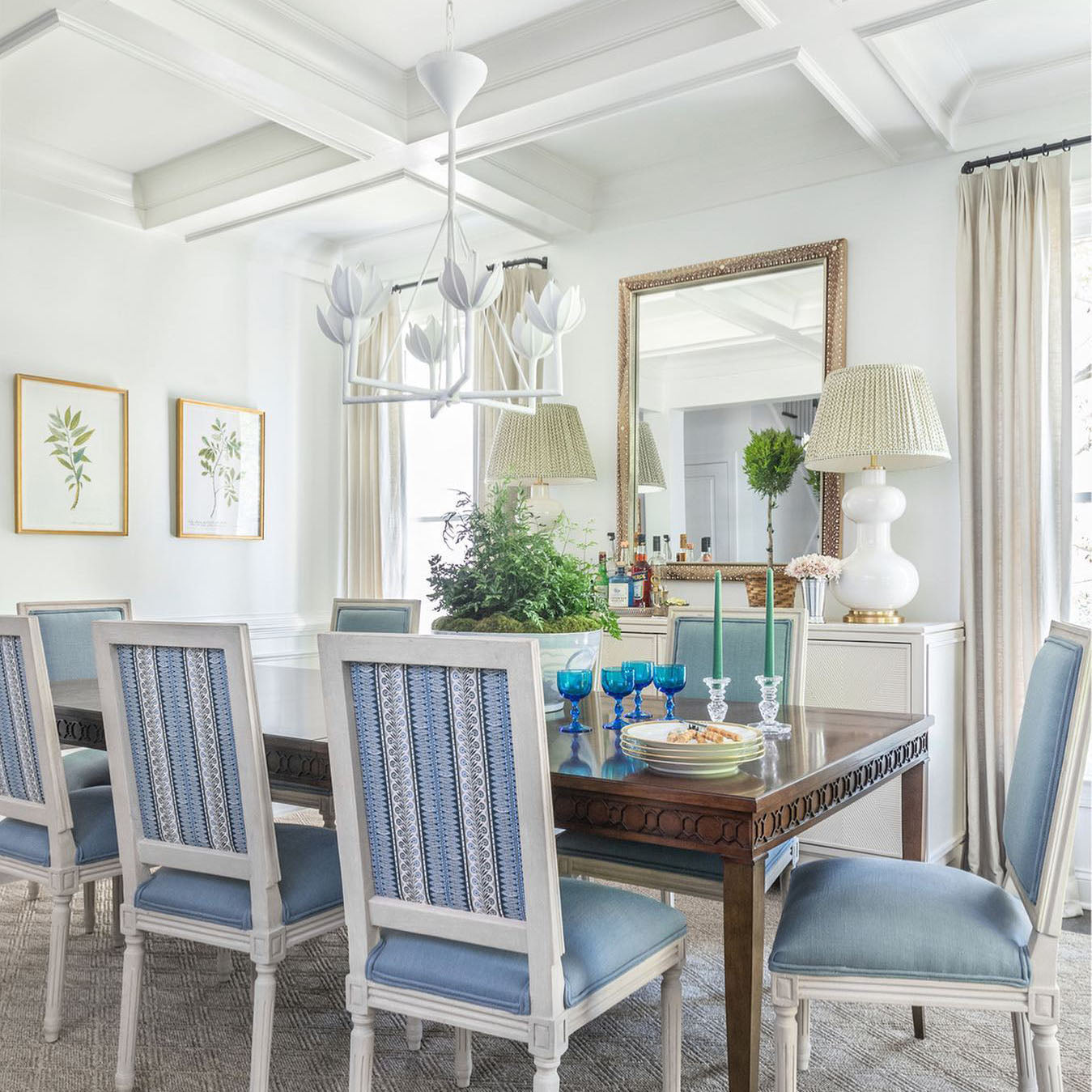 Alberto Modern Minimalist Floral Brass Chandelier - Letslighting