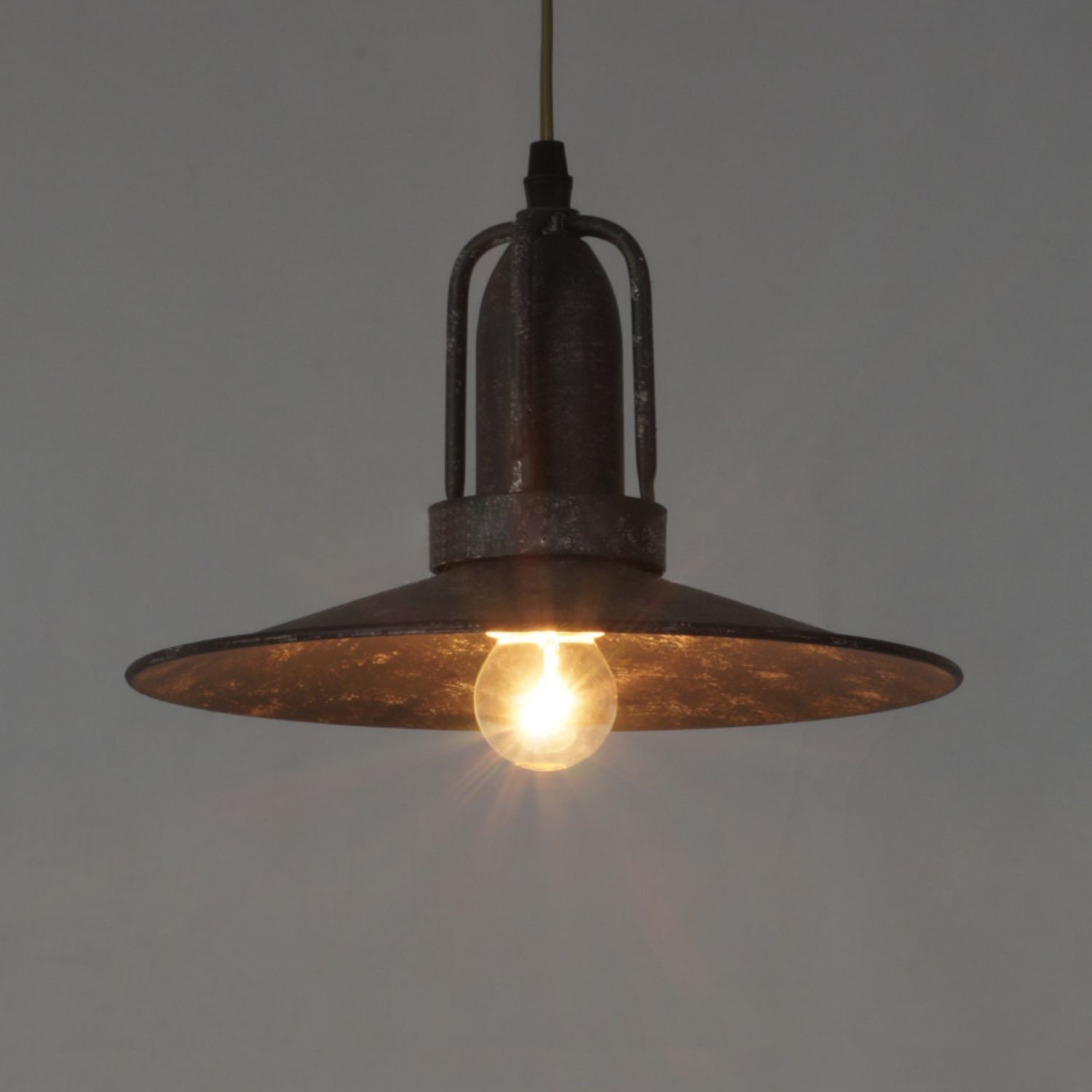 Yrvuvyi Industrial Pendelleuchte-Letslighting