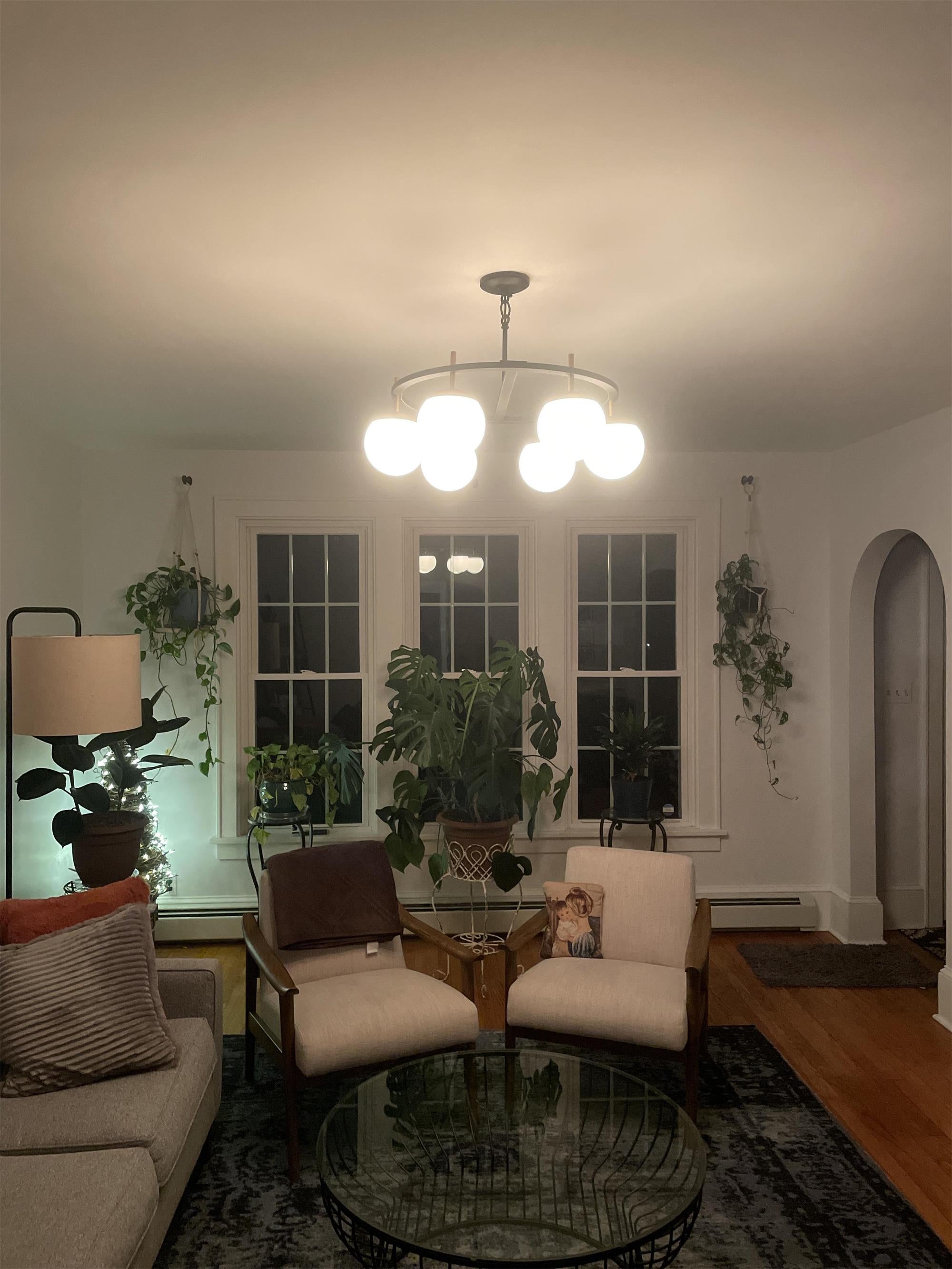 Ornuvyn Moderner Glas-Kronleuchter-Letslighting