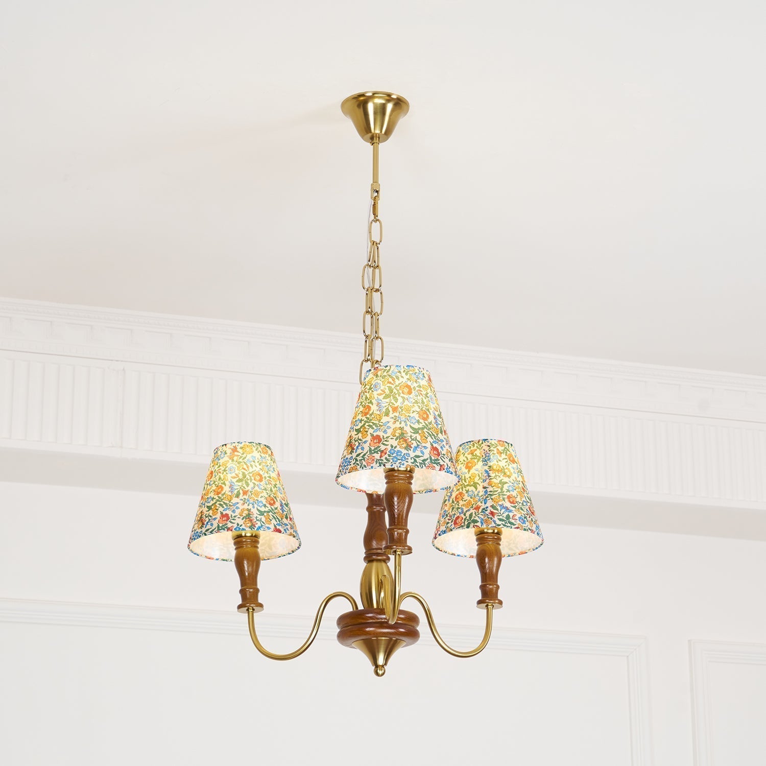Cassian Kronleuchter mit floralem Stoffbezug-Letslighting