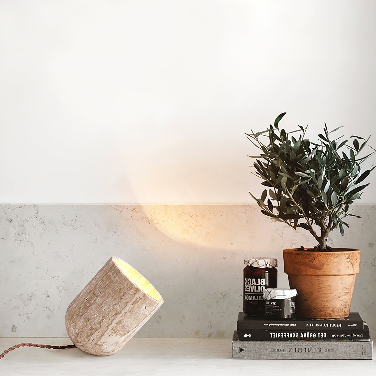 Mysilarae Konisch Block Travertin Tischlampe-Letslighting