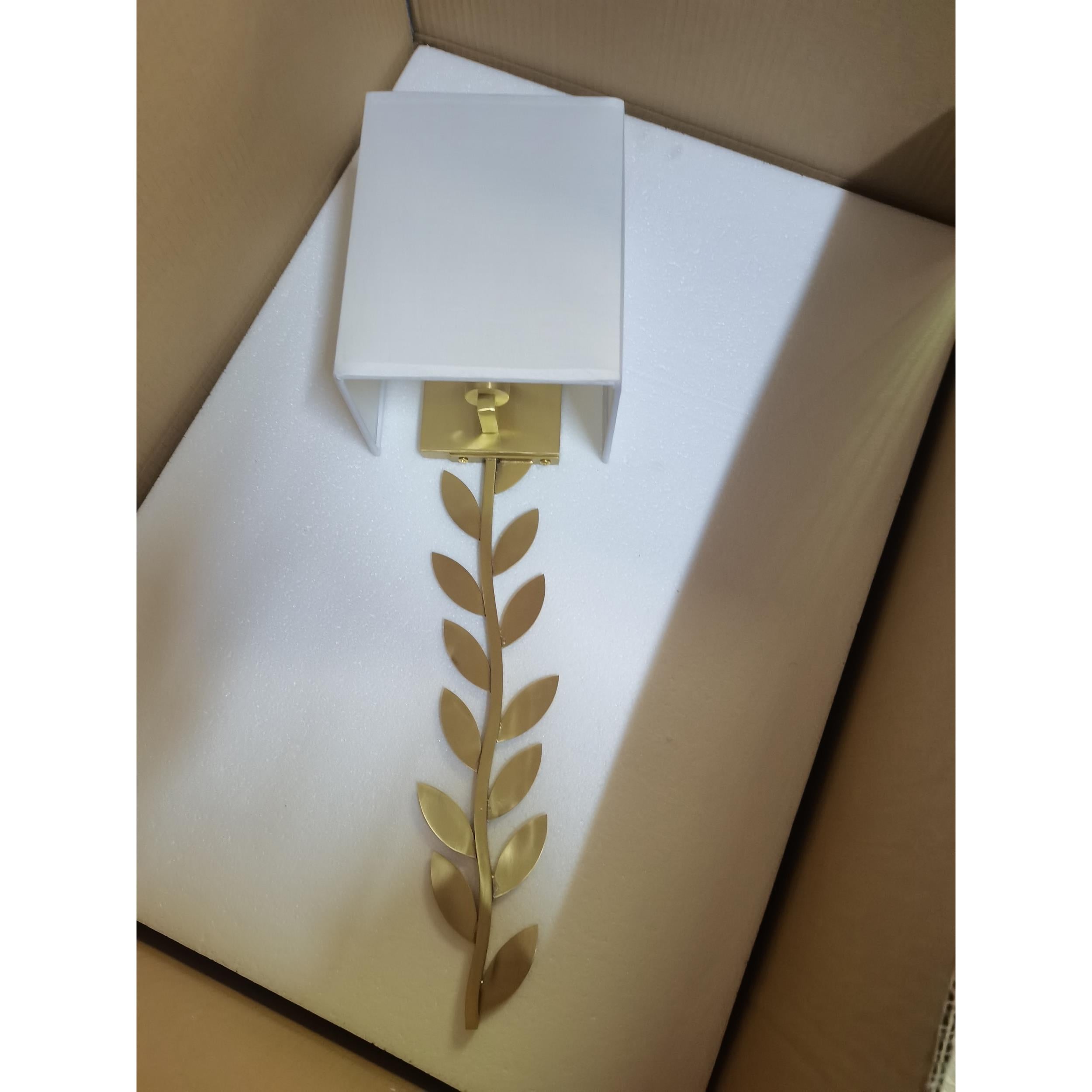 Plotuvyo Grove Messing Stoff Wandleuchte-Letslighting
