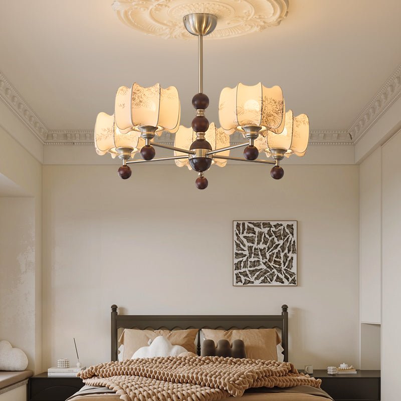 Ephaos Eleganter Vintage-Kronleuchter aus Floralem Holz-Letslighting