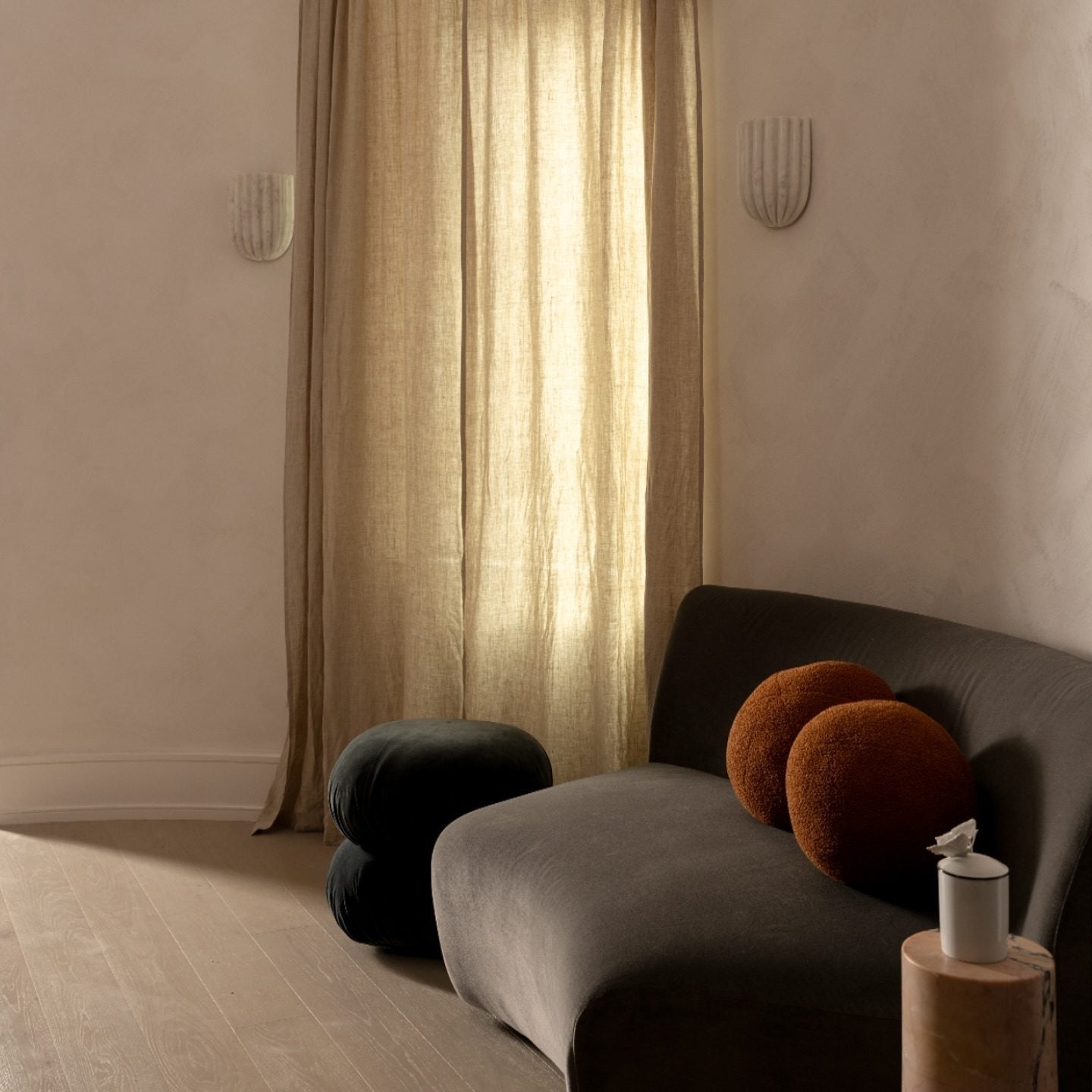 Tinduvys Elegance Ariel Single Marble Fluted Wall Lamp - Letslighting