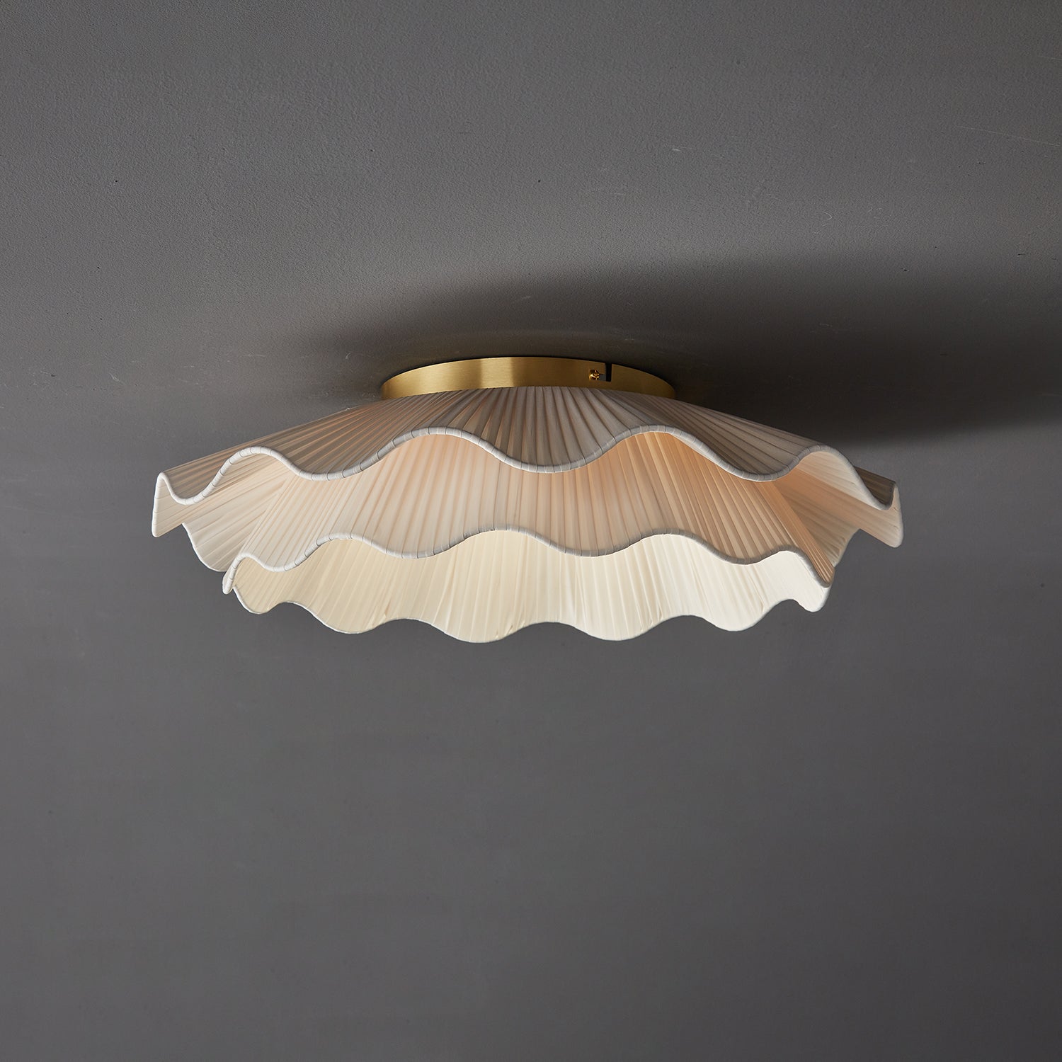 Arwen Fabric Wave Ceiling Lamp - Blowlighting